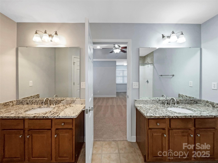 621 Ravenglass Dr Fort Mill, SC 29715