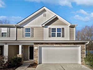 121 Woodbridge Cir Mount Holly, NC 28120