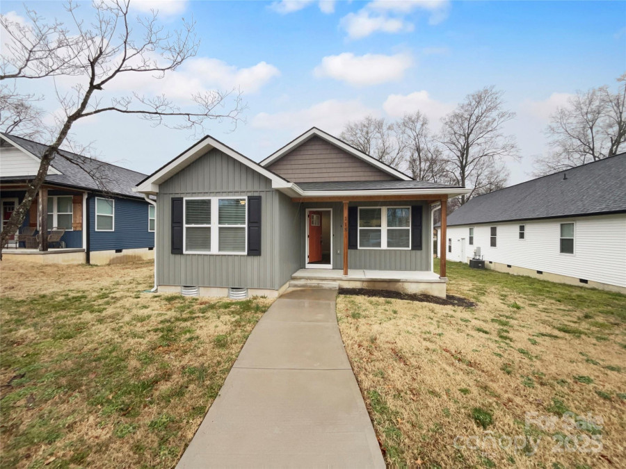118 Lee Ave Bessemer City, NC 28016