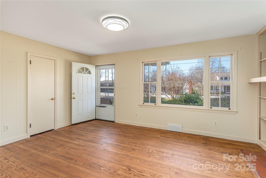 114116 Arco Rd Asheville, NC 28805