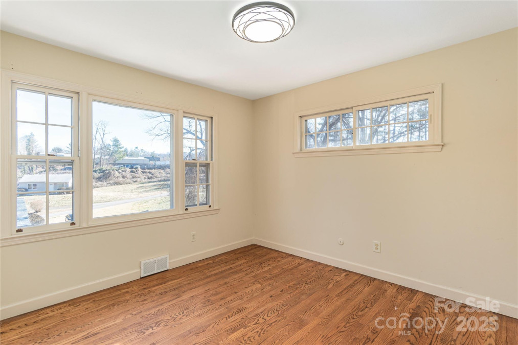 114116 Arco Rd Asheville, NC 28805