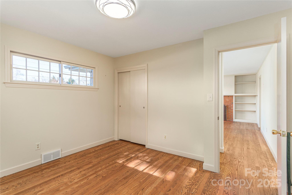114116 Arco Rd Asheville, NC 28805