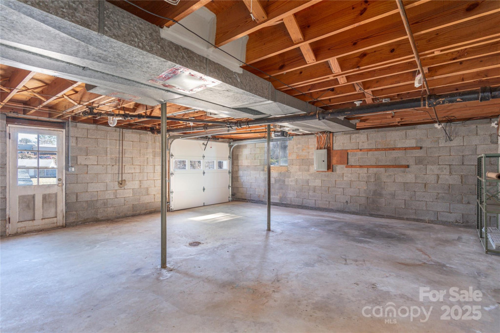 114116 Arco Rd Asheville, NC 28805
