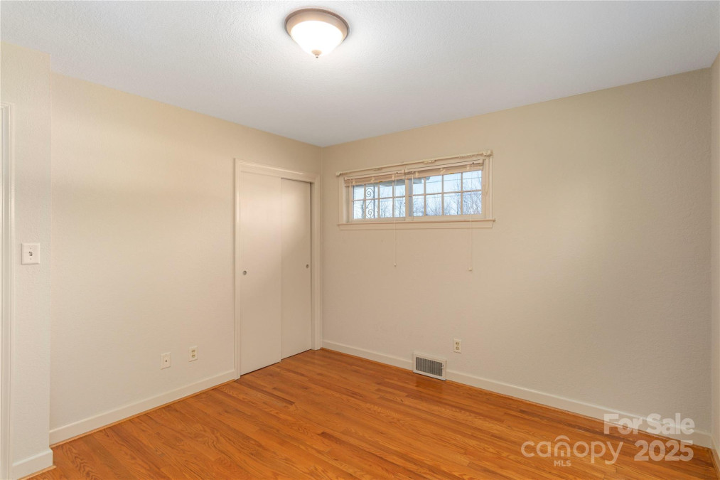 114116 Arco Rd Asheville, NC 28805