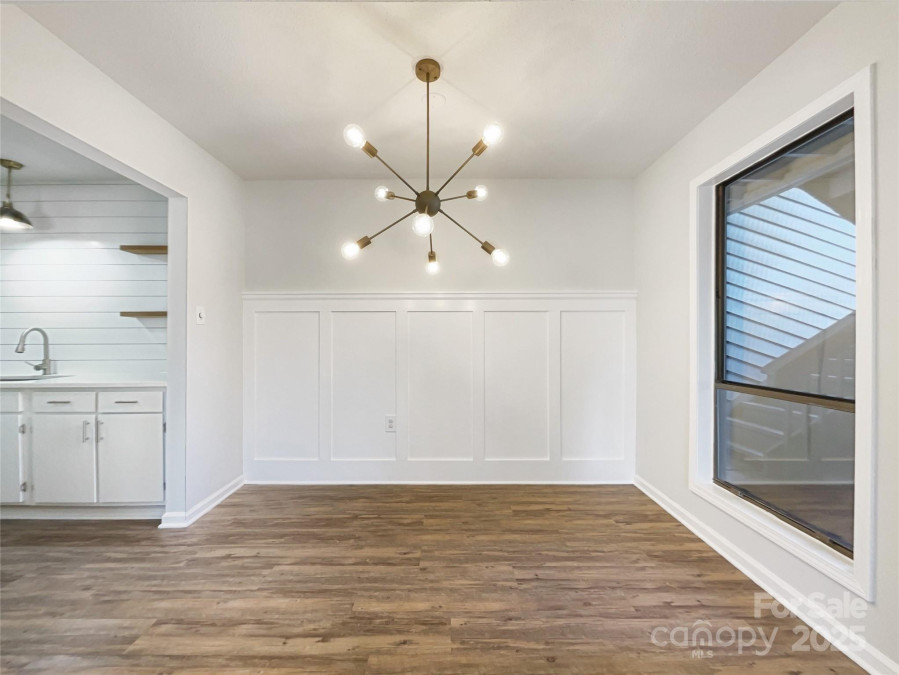 4918 Sardis Rd Charlotte, NC 28270