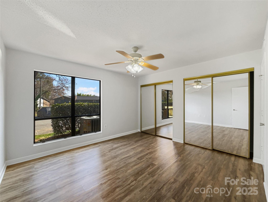 4918 Sardis Rd Charlotte, NC 28270