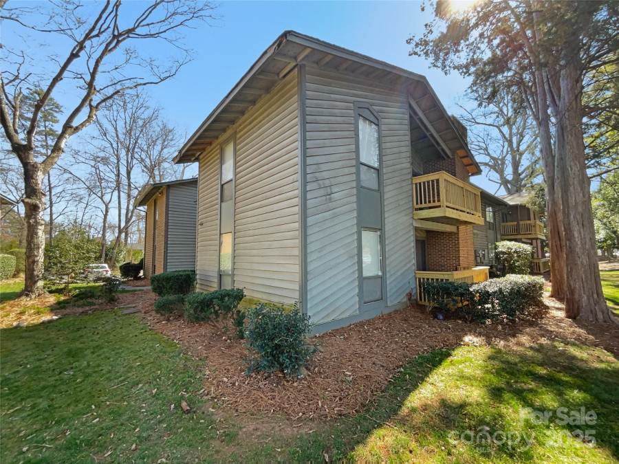 4918 Sardis Rd Charlotte, NC 28270