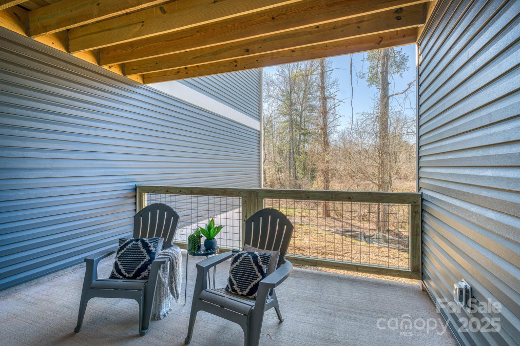 143 Carver St Brevard, NC 28712