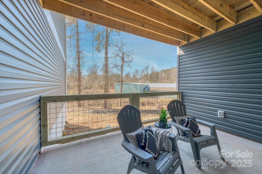 143 Carver St Brevard, NC 28712