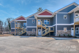143 Carver St Brevard, NC 28712