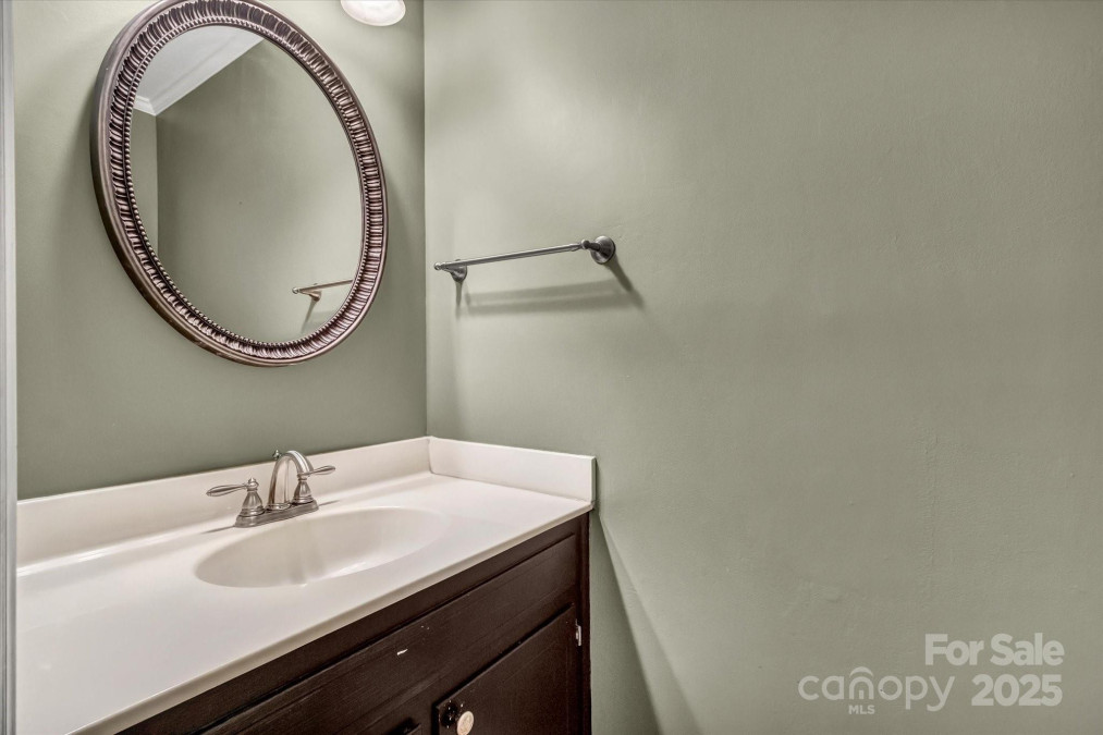 7214 Quail Meadow Ln Charlotte, NC 28210