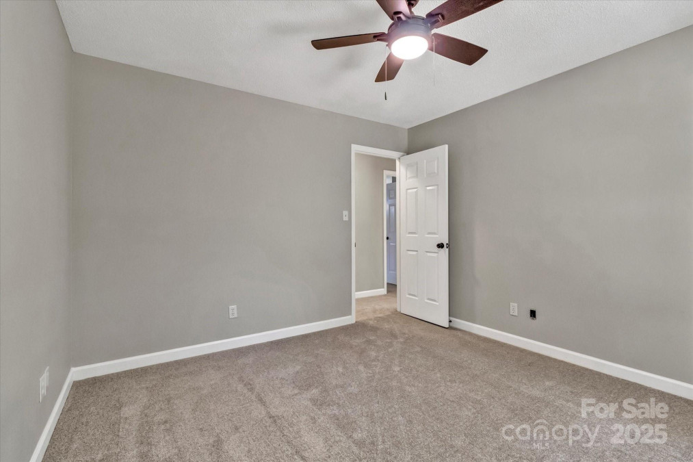 7214 Quail Meadow Ln Charlotte, NC 28210