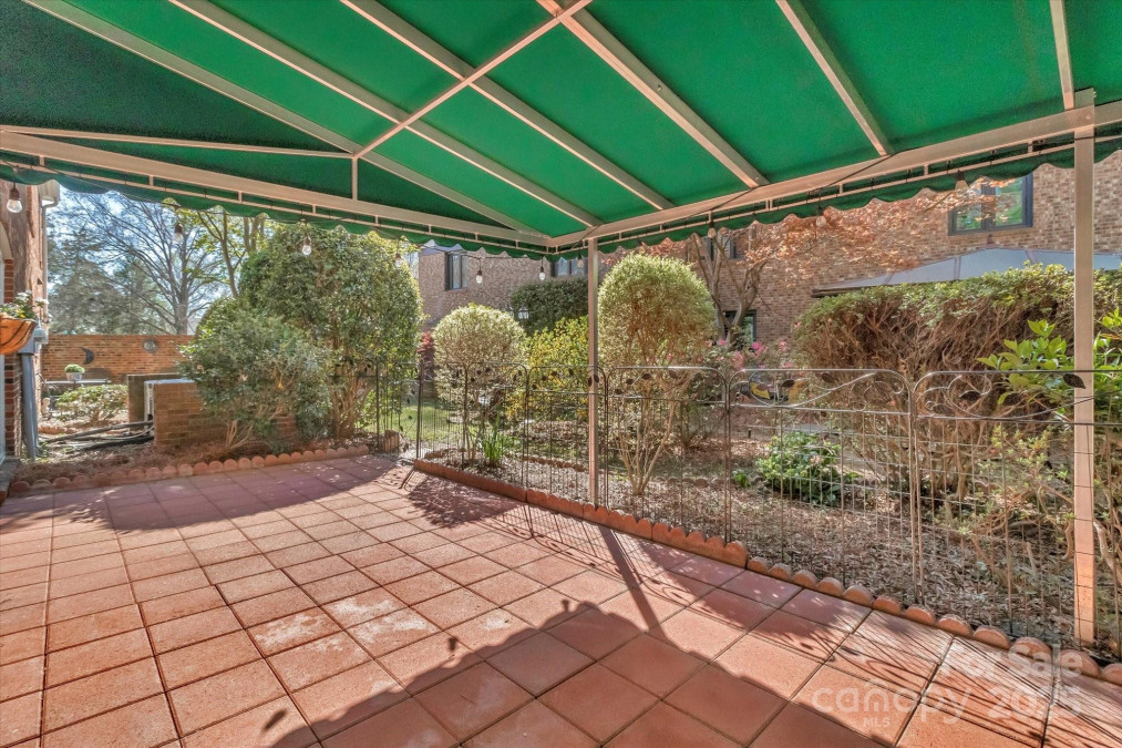 7214 Quail Meadow Ln Charlotte, NC 28210