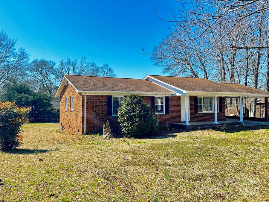 2604 Oxford Cir Lancaster, SC 29720