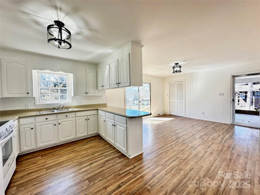 2604 Oxford Cir Lancaster, SC 29720