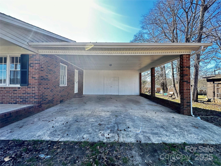 2604 Oxford Cir Lancaster, SC 29720
