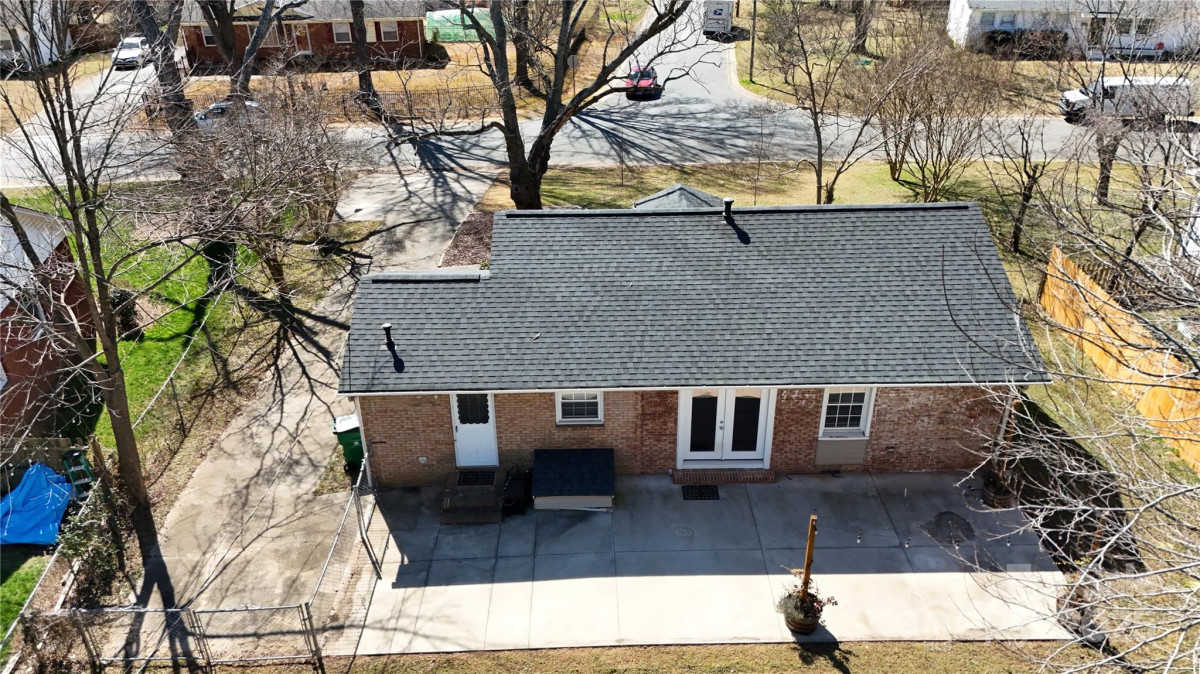 4201 Winedale Ln Charlotte, NC 28205