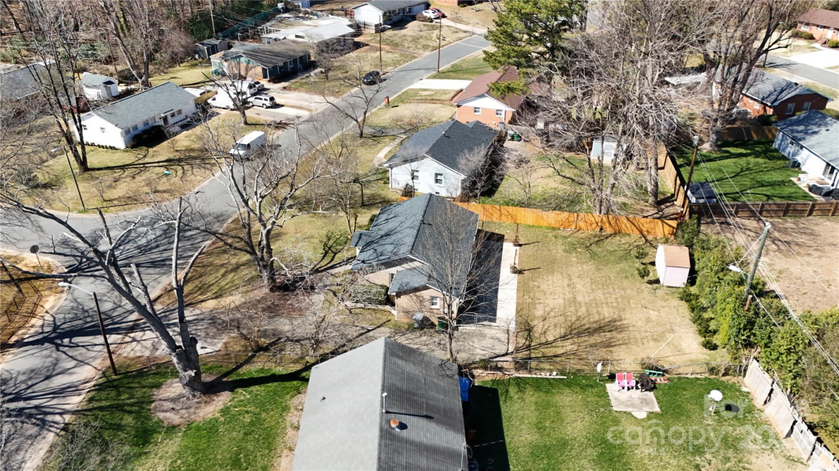4201 Winedale Ln Charlotte, NC 28205