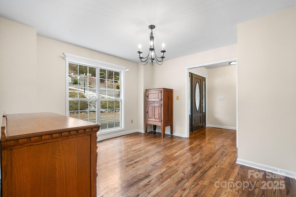 892 Plantation Dr Marion, NC 28752