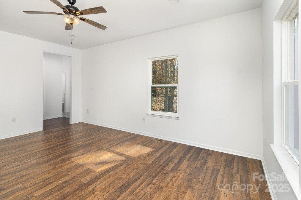 606 Saint Cloud Dr Statesville, NC 28625