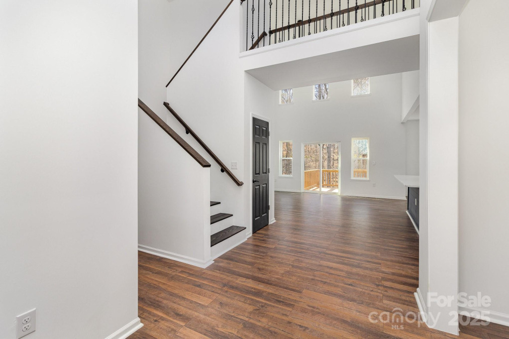 606 Saint Cloud Dr Statesville, NC 28625