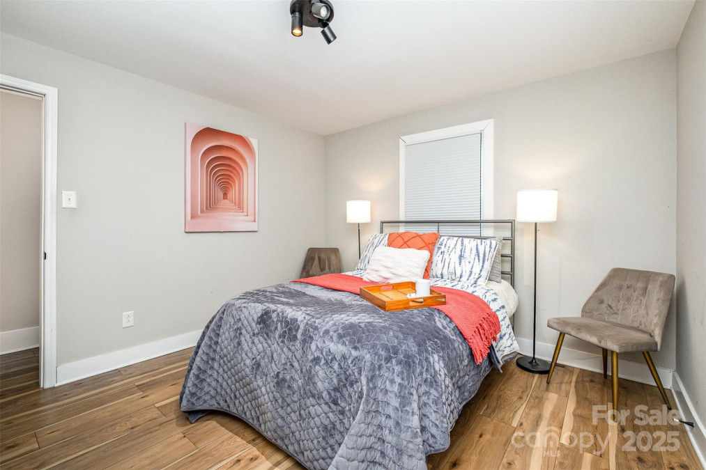 2137 Highland St Charlotte, NC 28208