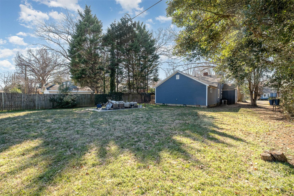 2137 Highland St Charlotte, NC 28208