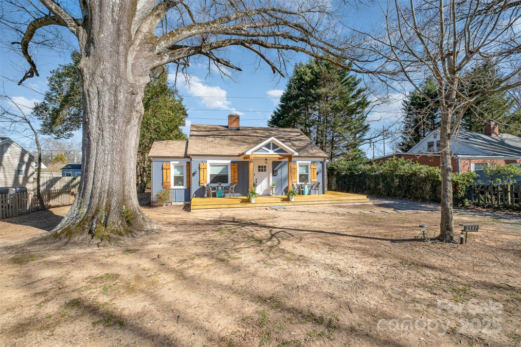 2137 Highland St Charlotte, NC 28208