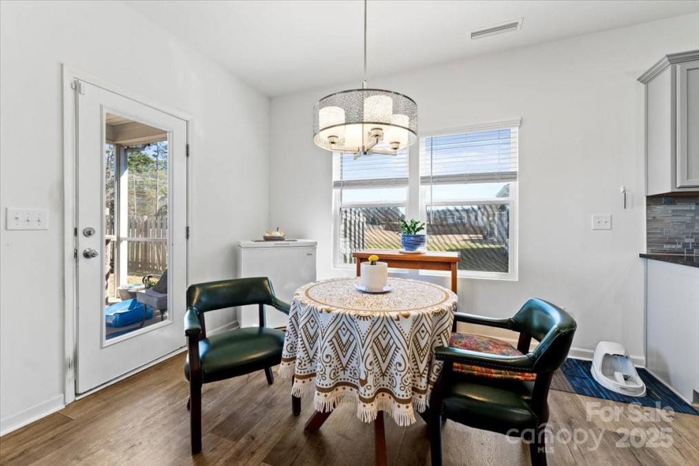1036 Bramcote Ln Charlotte, NC 28215
