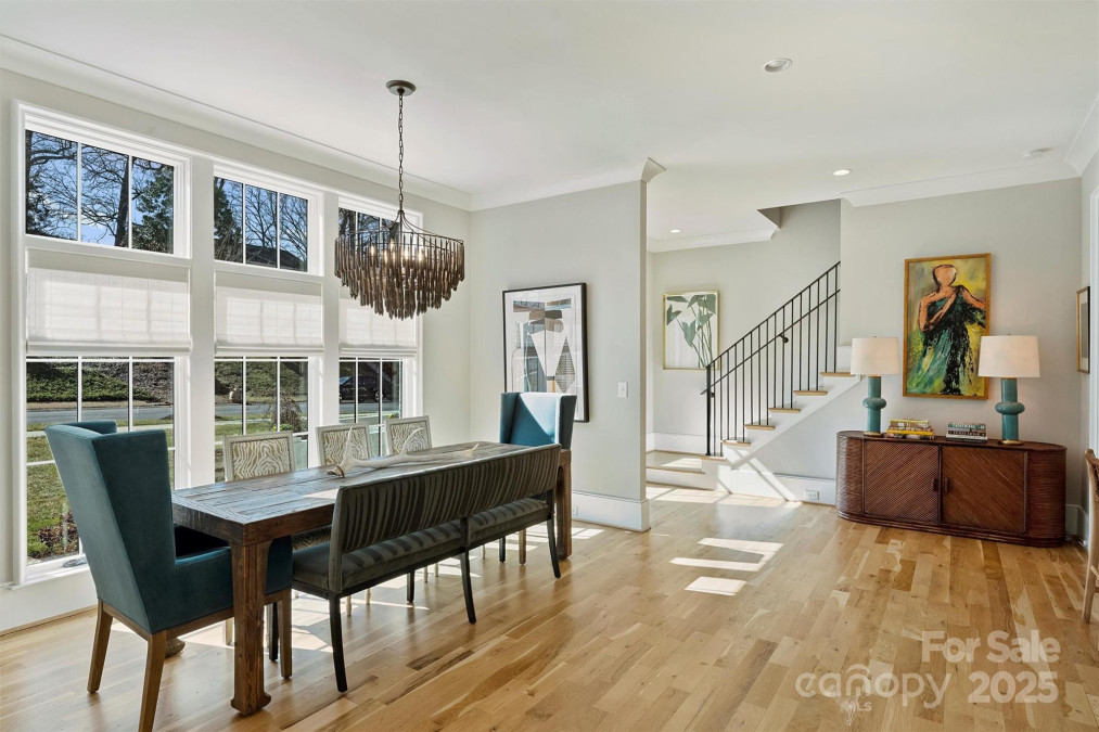 2509 Montrose Ct Charlotte, NC 28207