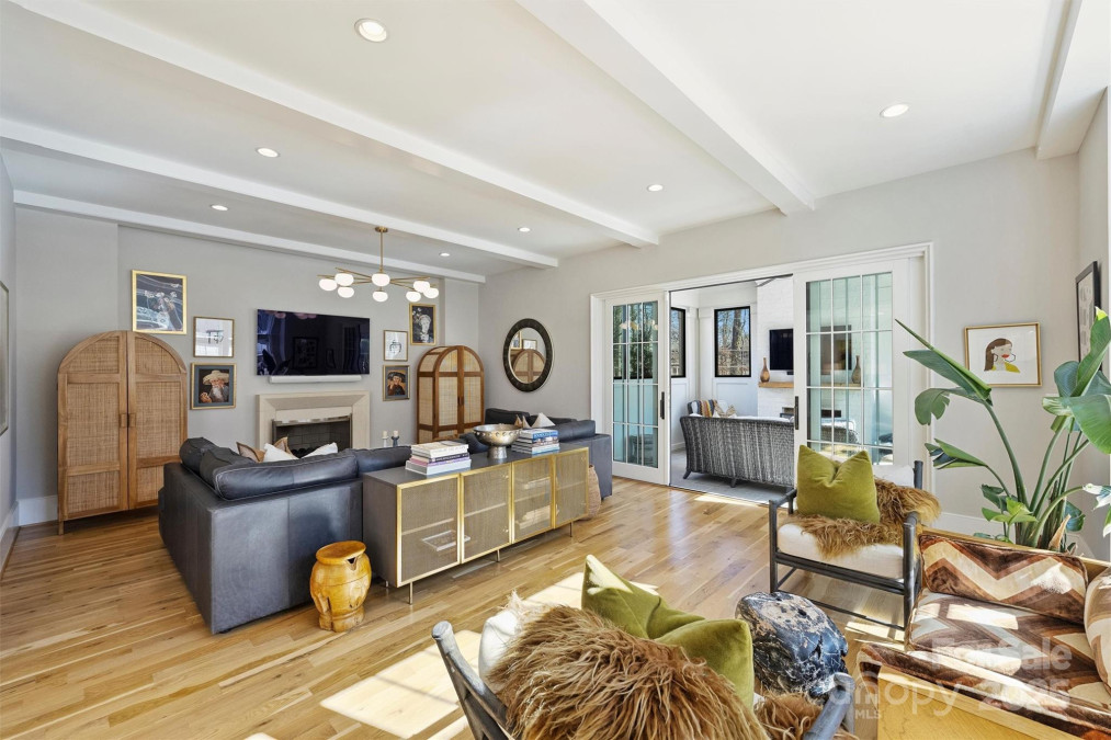 2509 Montrose Ct Charlotte, NC 28207