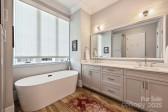 2509 Montrose Ct Charlotte, NC 28207