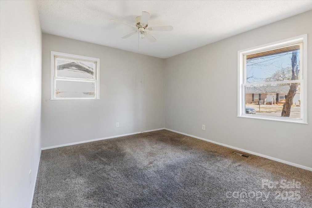 3030 Crawford Ave Gastonia, NC 28052
