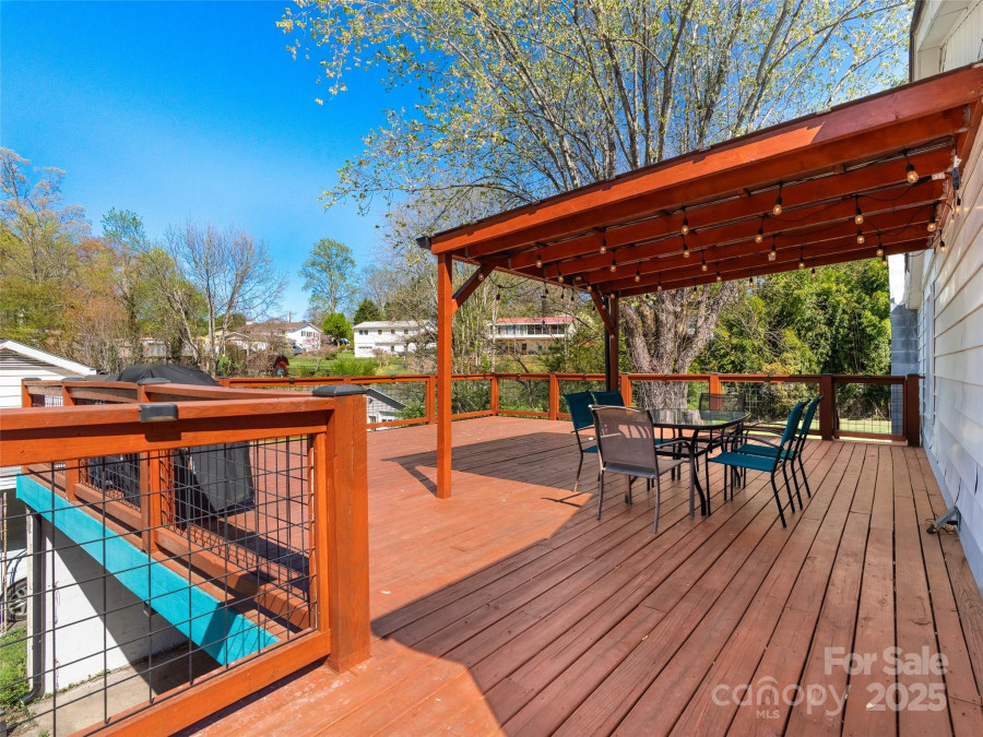 234 Monte Vista Rd Candler, NC 28715