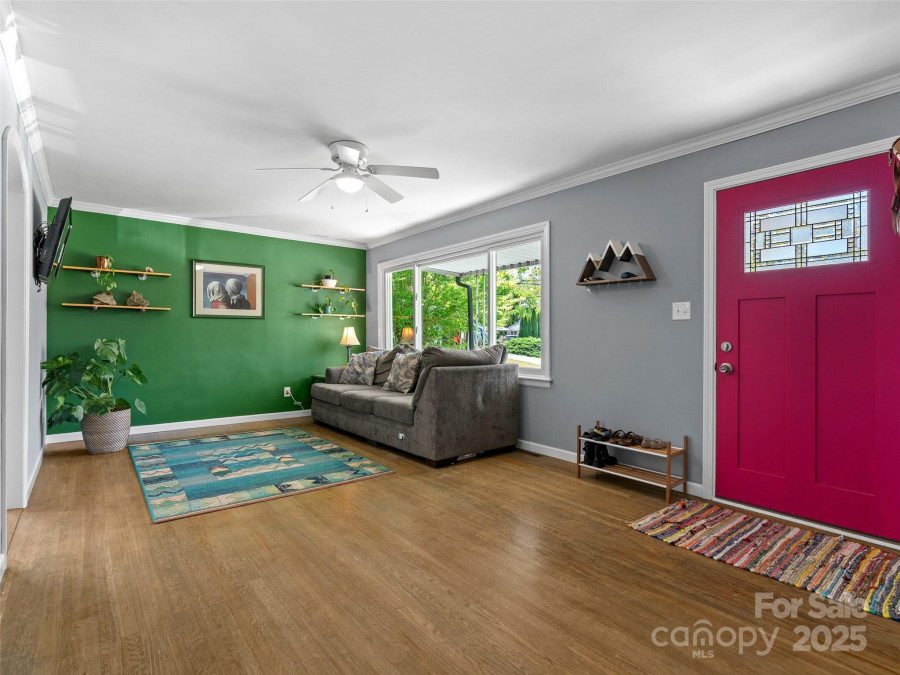 234 Monte Vista Rd Candler, NC 28715