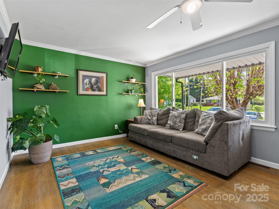 234 Monte Vista Rd Candler, NC 28715