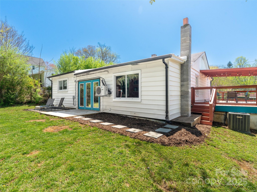 234 Monte Vista Rd Candler, NC 28715