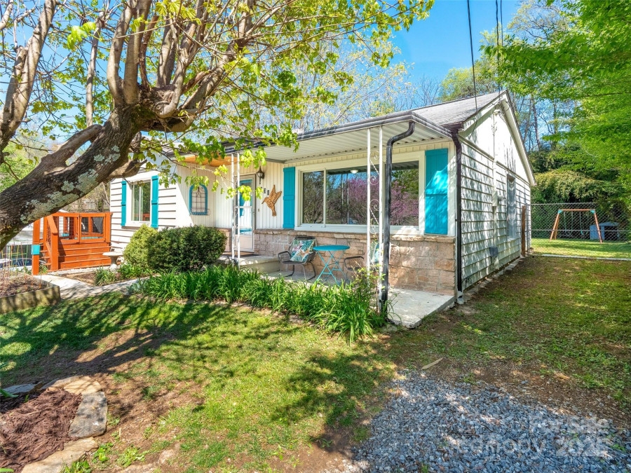 234 Monte Vista Rd Candler, NC 28715