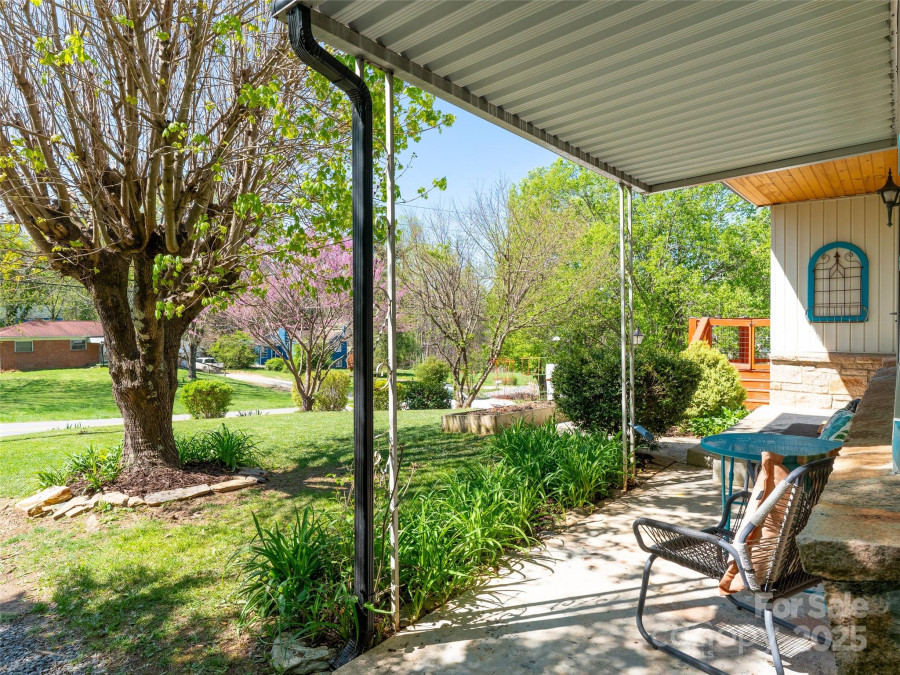 234 Monte Vista Rd Candler, NC 28715