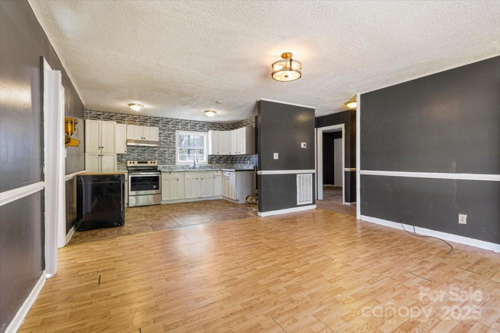 629 Johns Ln Gastonia, NC 28052