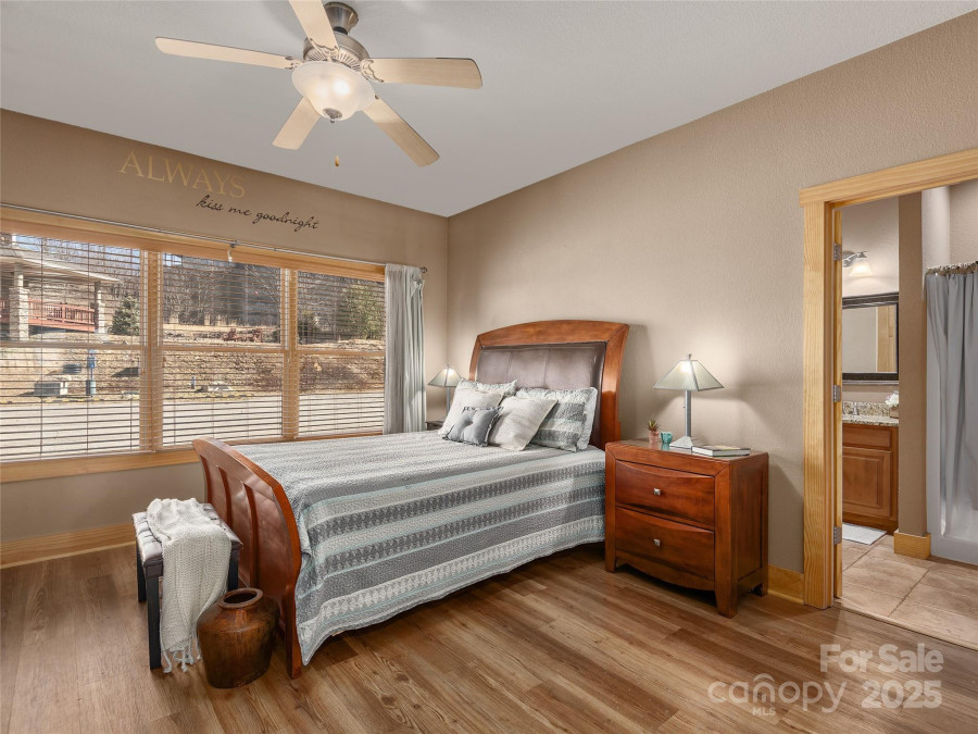 330 Vista Dr Mars Hill, NC 28754