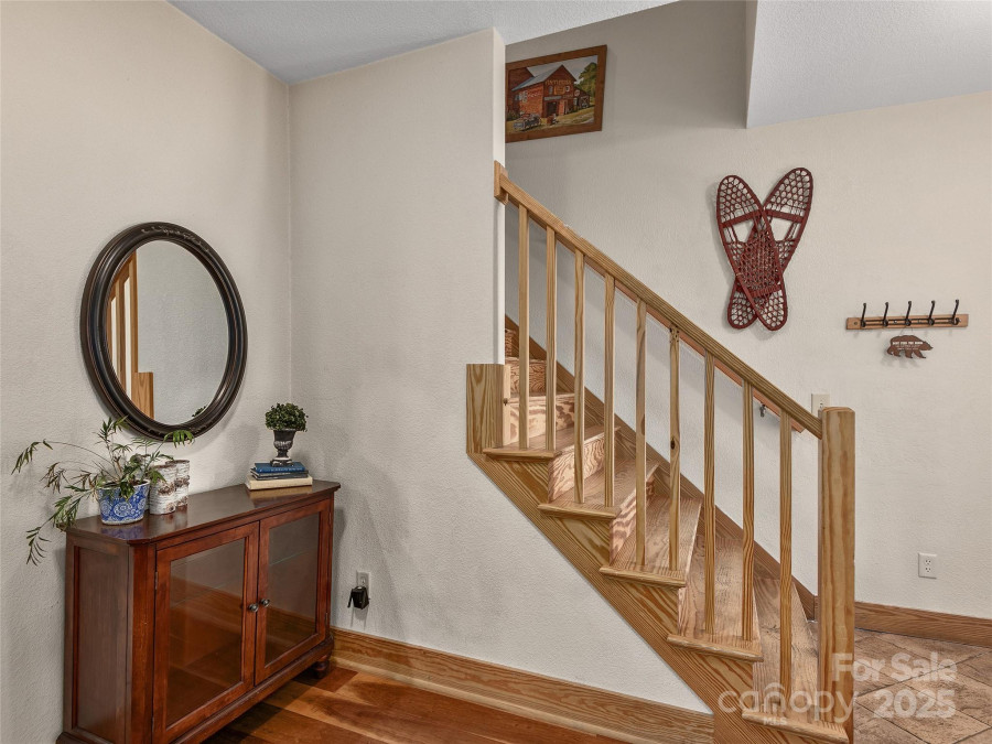 330 Vista Dr Mars Hill, NC 28754
