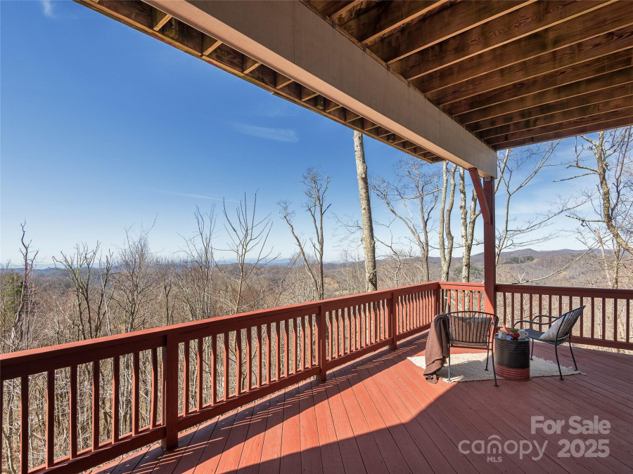 330 Vista Dr Mars Hill, NC 28754