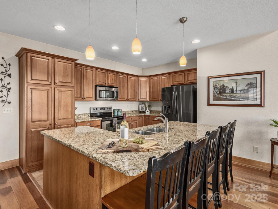 330 Vista Dr Mars Hill, NC 28754