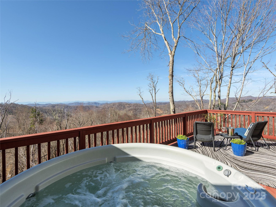 330 Vista Dr Mars Hill, NC 28754