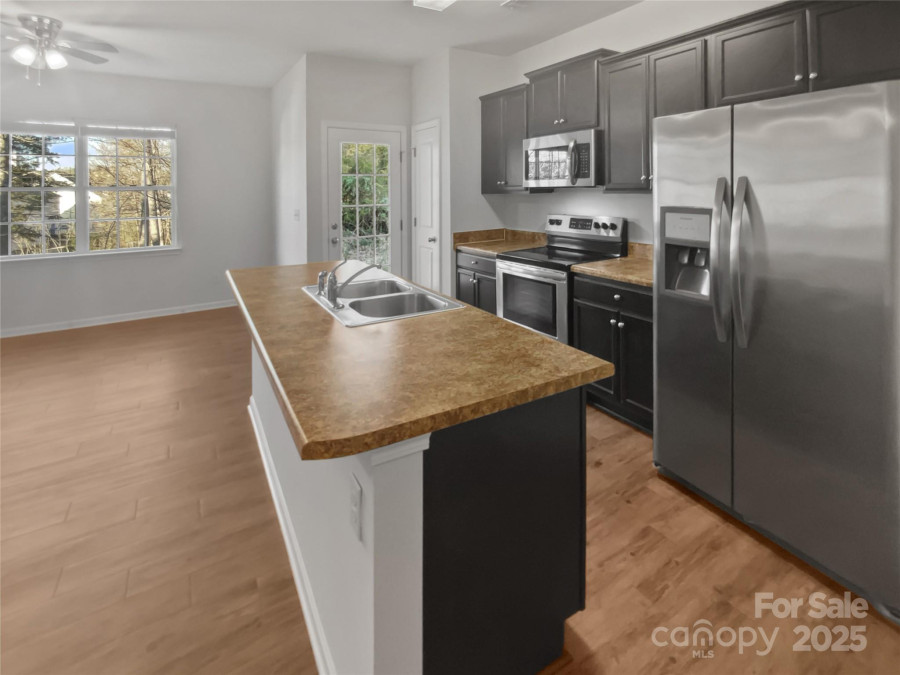 9154 Bradstreet Commons Way Charlotte, NC 28215