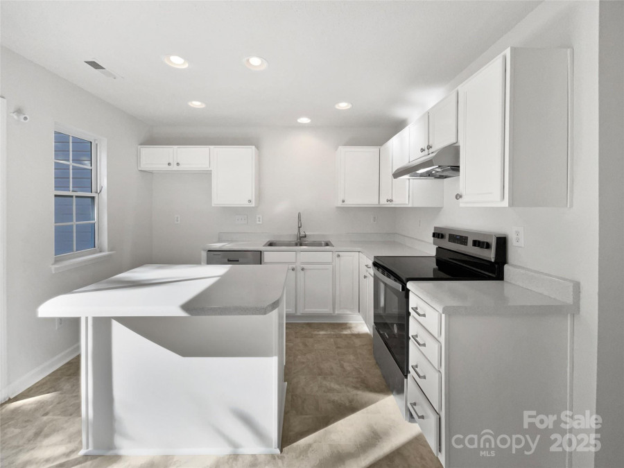 13510 Tranters Creek Ln Charlotte, NC 28273