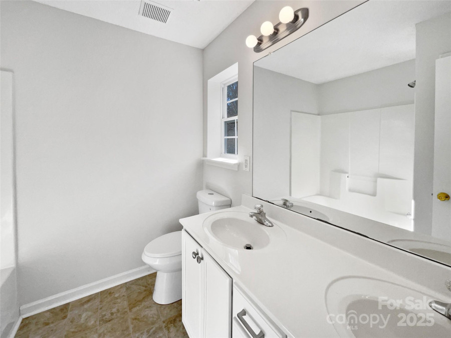 13510 Tranters Creek Ln Charlotte, NC 28273