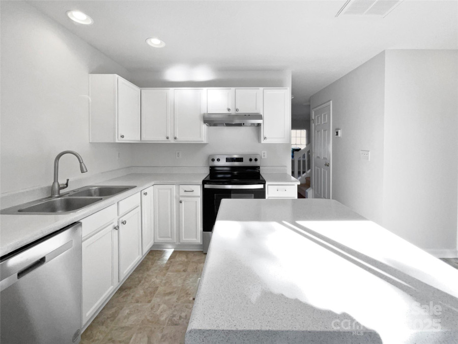 13510 Tranters Creek Ln Charlotte, NC 28273