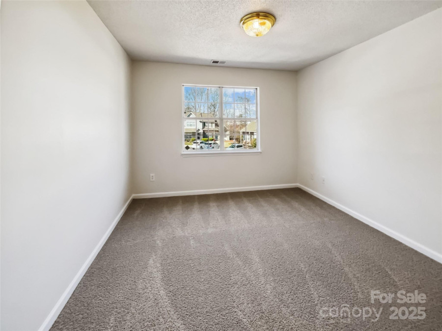 12616 Tucker Crossing Ln Charlotte, NC 28273